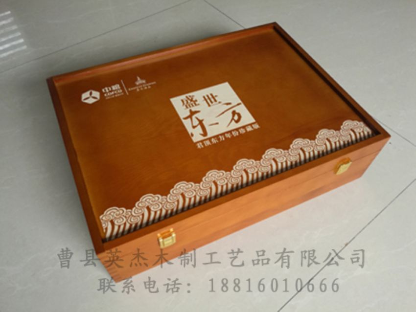 點(diǎn)擊查看詳細(xì)信息<br>標(biāo)題：木制紅酒盒 閱讀次數(shù)：840