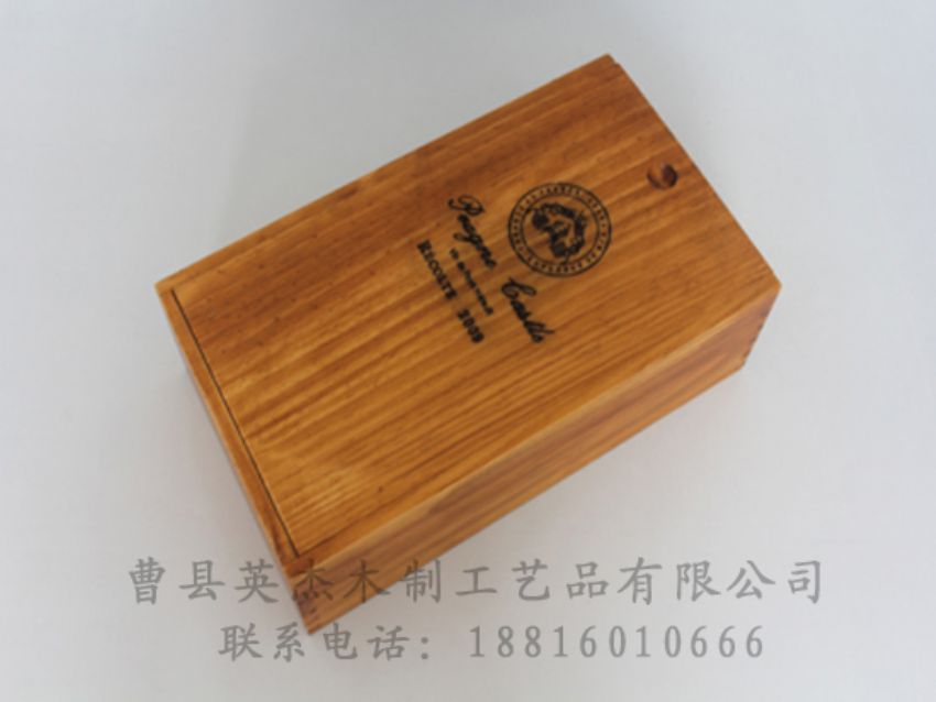 點(diǎn)擊查看詳細(xì)信息<br>標(biāo)題：木制紅酒盒 閱讀次數(shù)：827